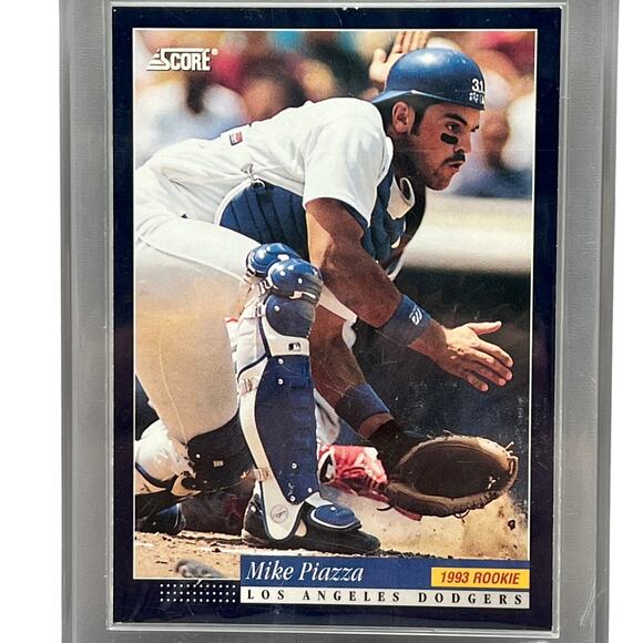 Score 1993 Los Angeles Dodgers Mike Piazza Baseball Trading Card - Picture 2 of 3